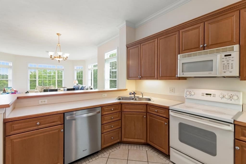 295 Salem St # 98, Woburn MA 01801 photo 7