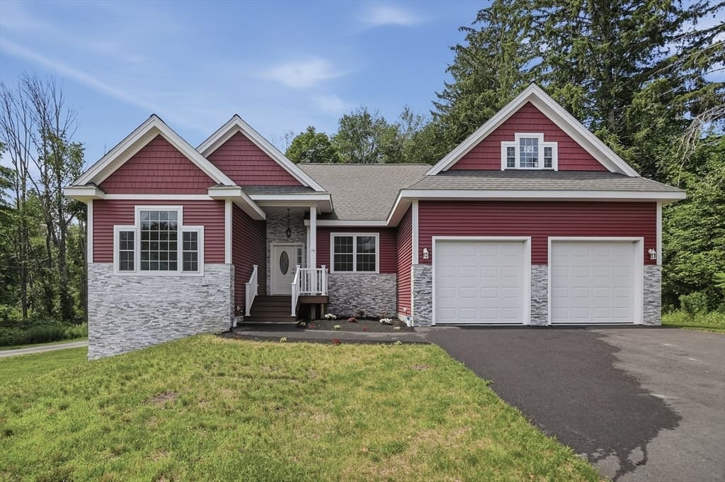 73 Dudley Hill Road, Dudley MA 01571