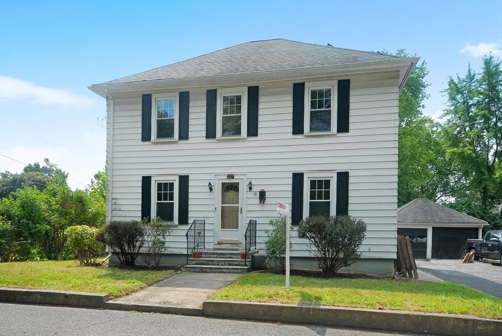 10 Brook St, Ayer MA 01432