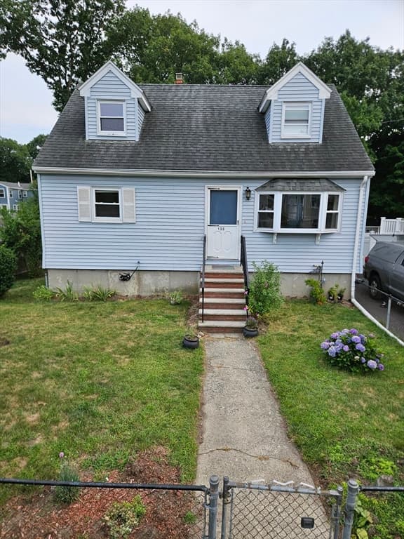 135 Crane St, Dedham MA 02026