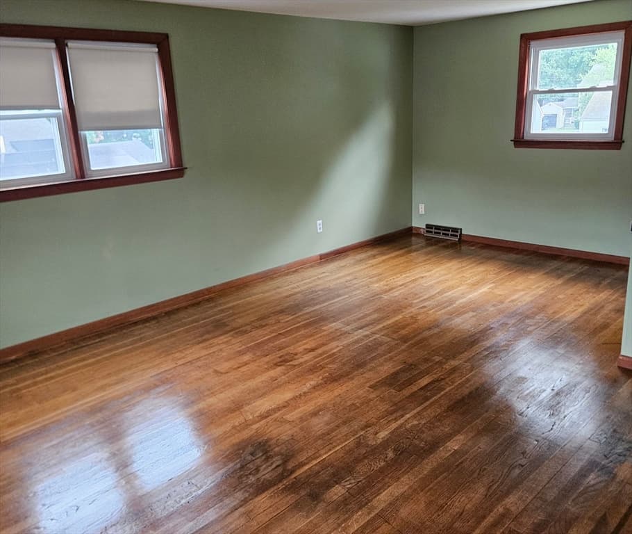 135 Crane St, Dedham MA 02026 photo 11