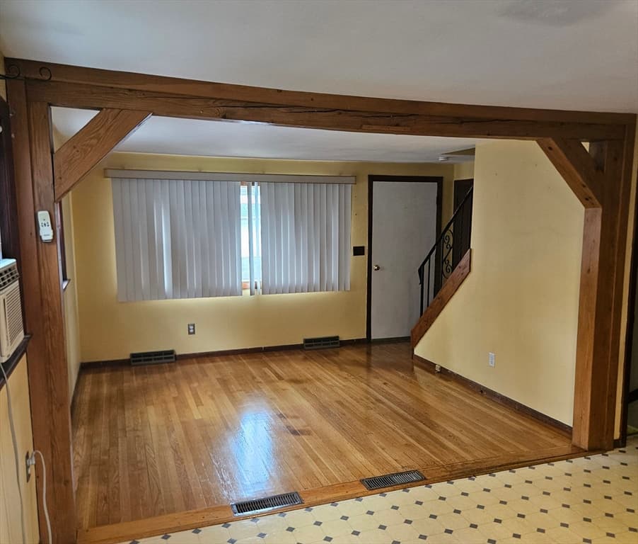 135 Crane St, Dedham MA 02026 photo 4