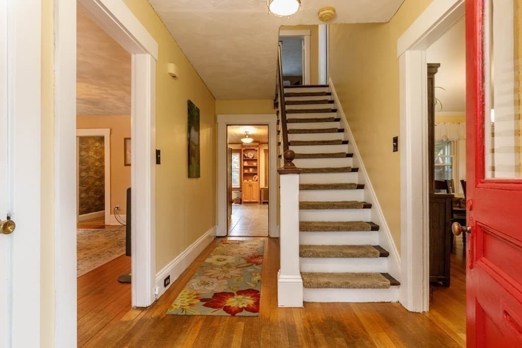 27 Elm Street, Leominster MA 01453 photo 3