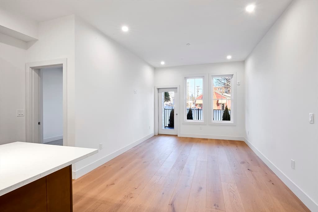 105 Sea Street # 103, Quincy MA 02169