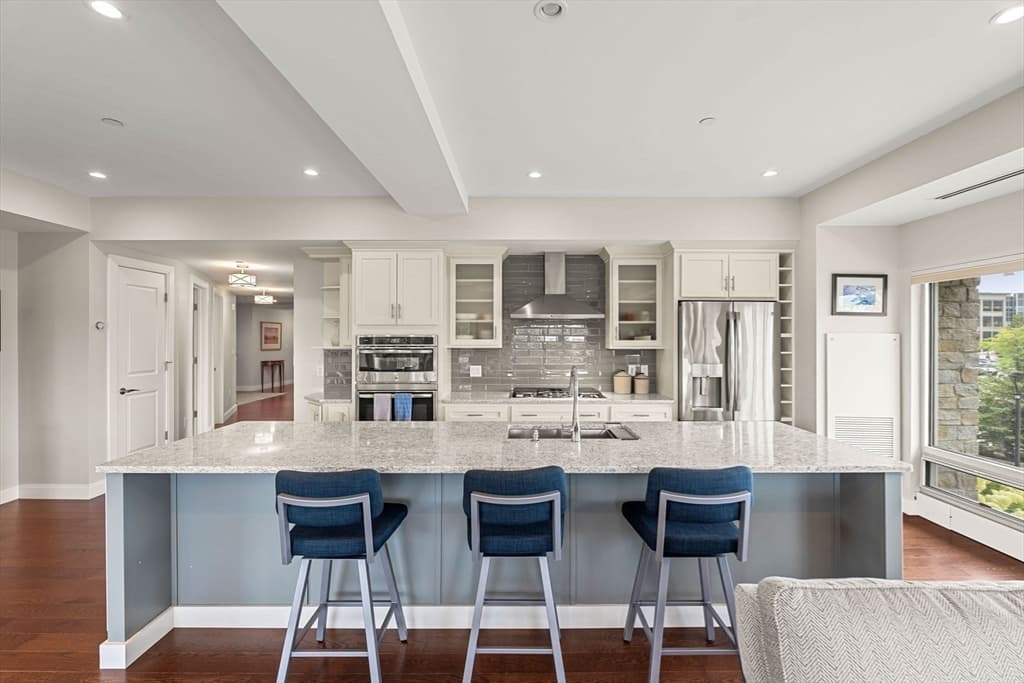 201 Elliott # 200, Beverly MA 01915 photo 3