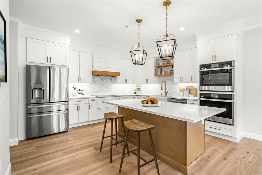 Condominium at 13 Whitman Circle # 13, Bellingham MA 02019, Bellingham, photo 3 of 38