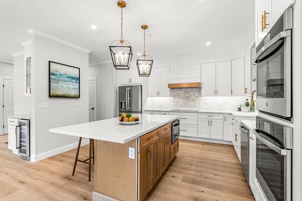 Condominium at 13 Whitman Circle # 13, Bellingham MA 02019, Bellingham, photo 5 of 38