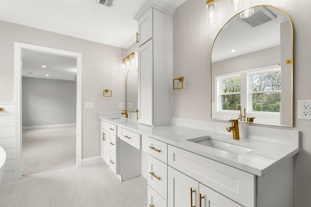 Condominium at 13 Whitman Circle # 13, Bellingham MA 02019, Bellingham, photo 20 of 38