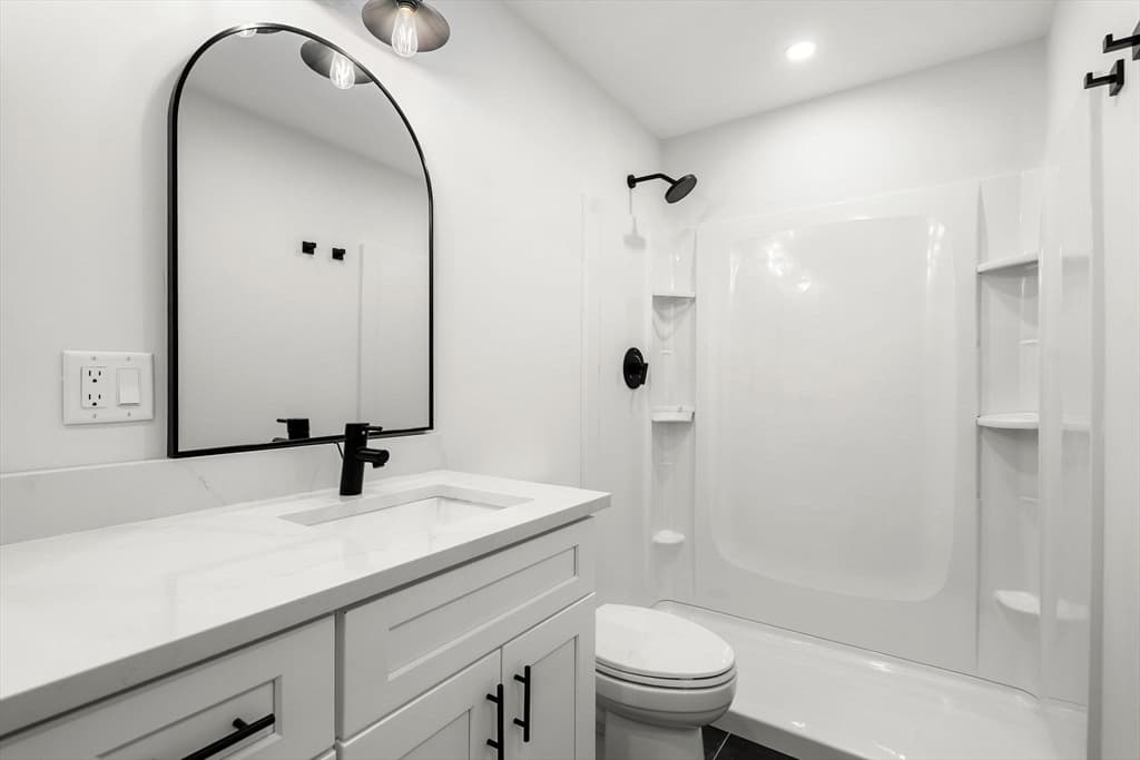 Condominium at 13 Whitman Circle # 13, Bellingham MA 02019, Bellingham, photo 31 of 38