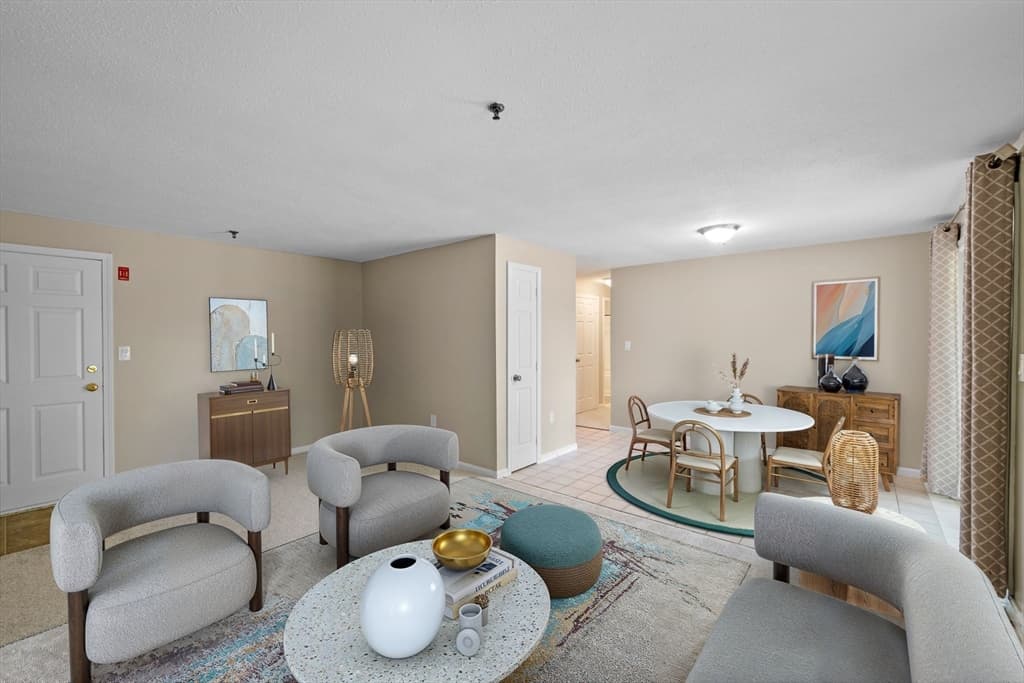 68 Lantern Ln # 7, Dracut MA 01826