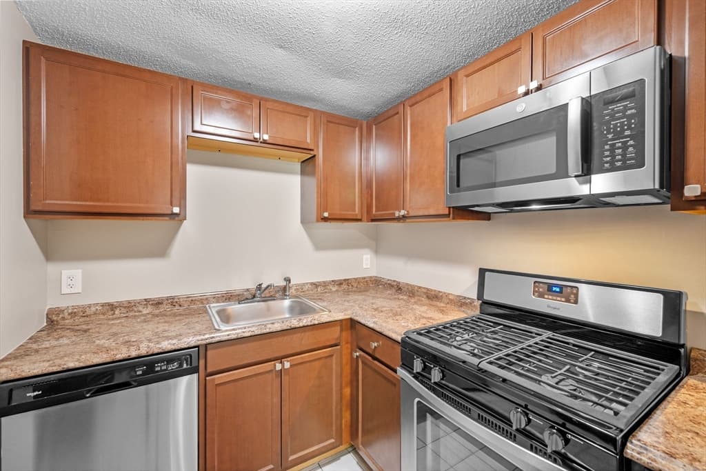 68 Lantern Ln # 7, Dracut MA 01826 photo 20