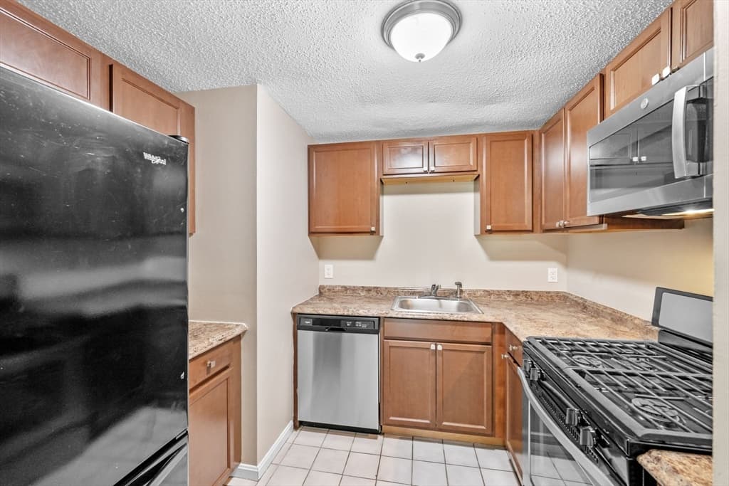 68 Lantern Ln # 7, Dracut MA 01826 photo 19