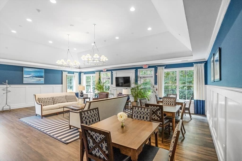 Condominium at 2 Longwood Lane # 204, Hanover MA 02339, Hanover, photo 33 of 42