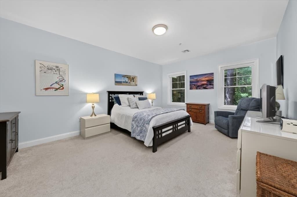 Condominium at 2 Longwood Lane # 204, Hanover MA 02339, Hanover, photo 11 of 42
