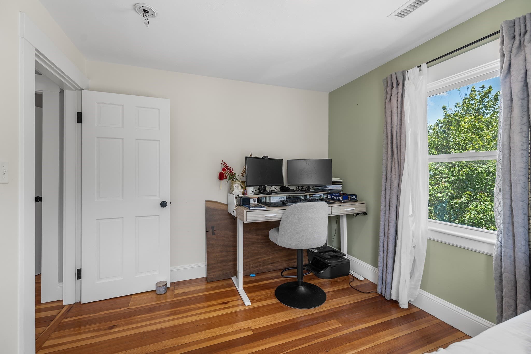 Single Family Residence at 342 Franklin St, Framingham MA 01702, photo 20 of 27
