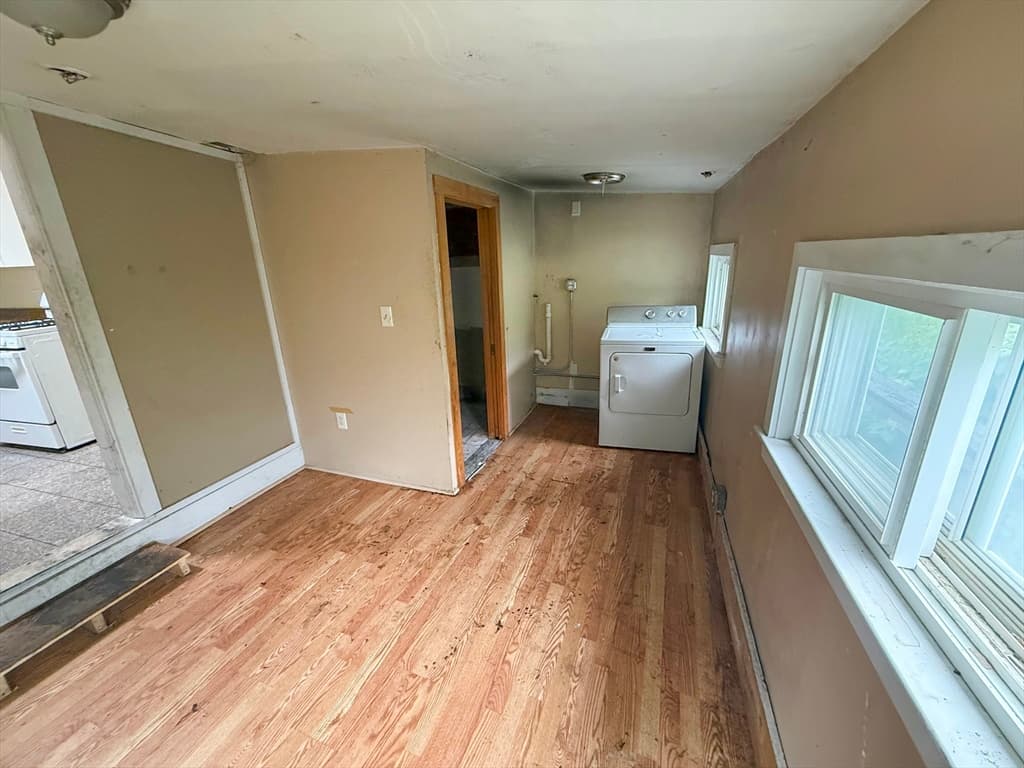 33 Avalon St, Revere MA 02151 photo 3