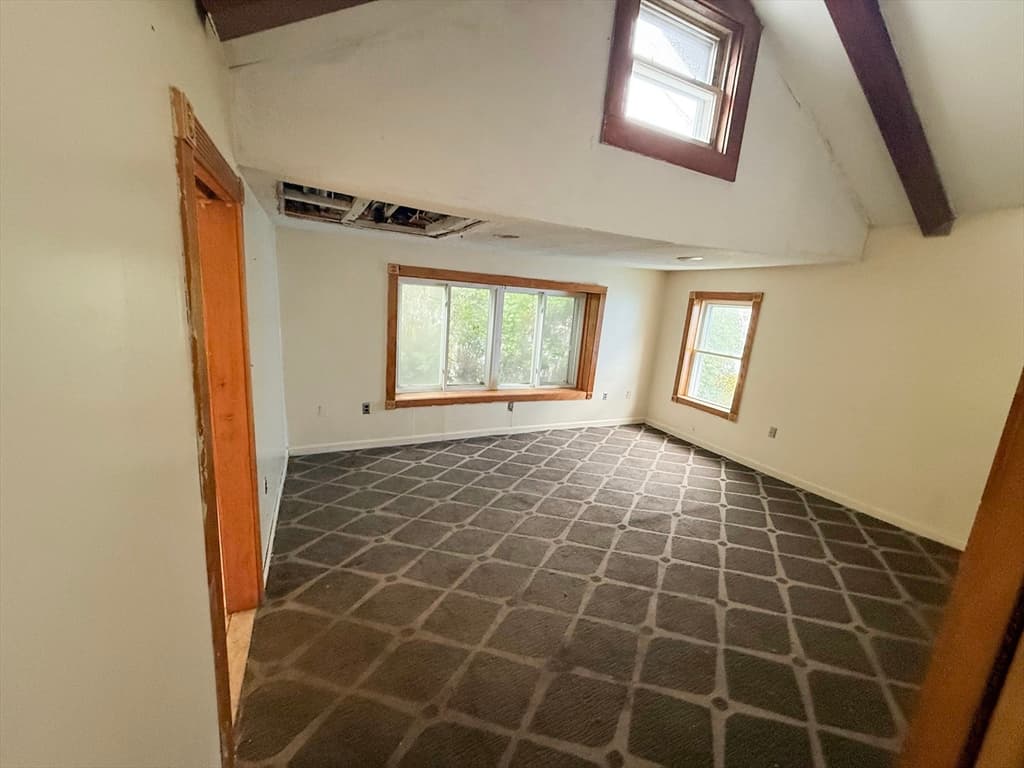 33 Avalon St, Revere MA 02151 photo 5