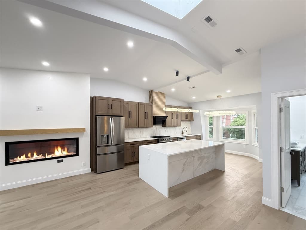 89 Trenton St # 3, Boston MA 02128 photo 8