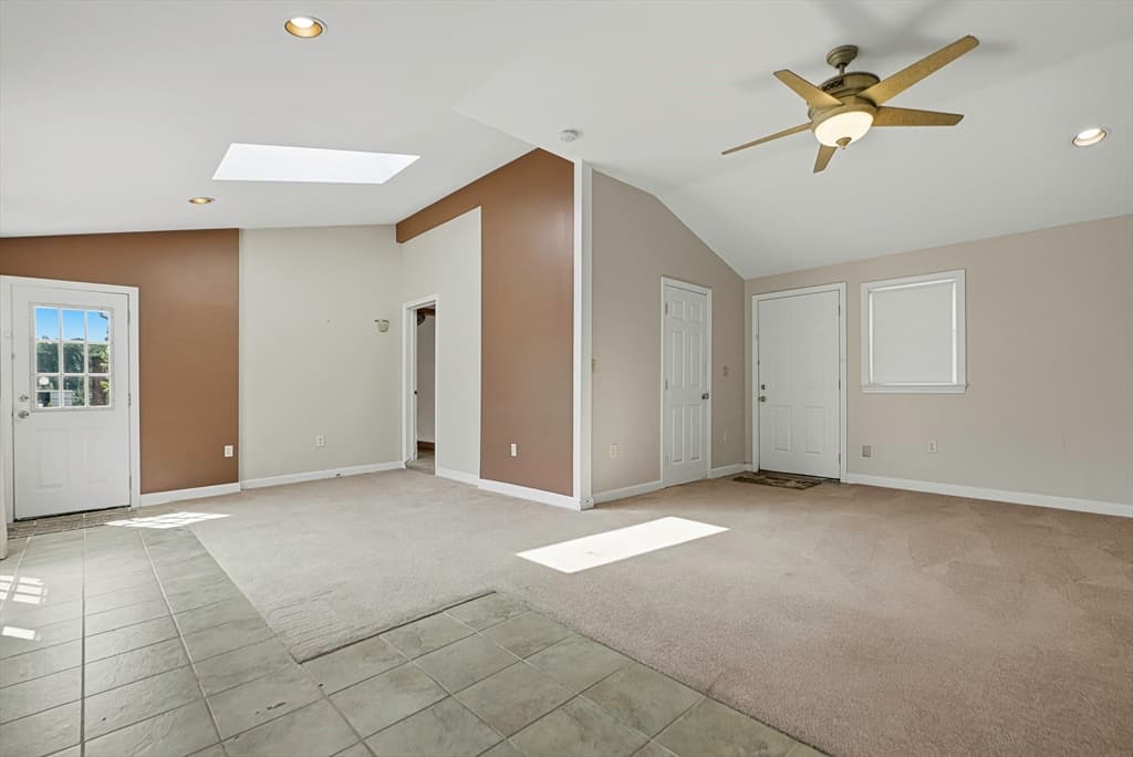 55 Chilmark St, Worcester MA 01604 photo 33