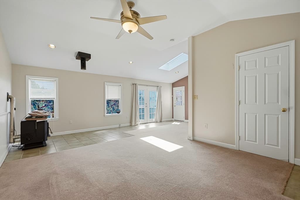 55 Chilmark St, Worcester MA 01604 photo 35