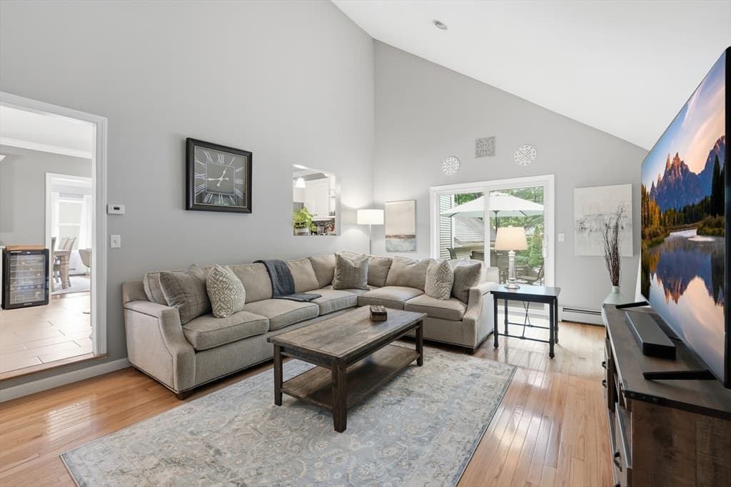 21 Wildflower Dr, Sutton MA 01590 photo 17