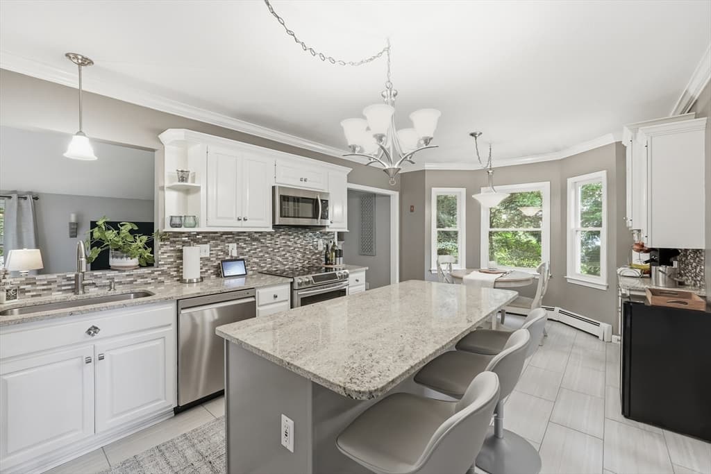 21 Wildflower Dr, Sutton MA 01590 photo 12