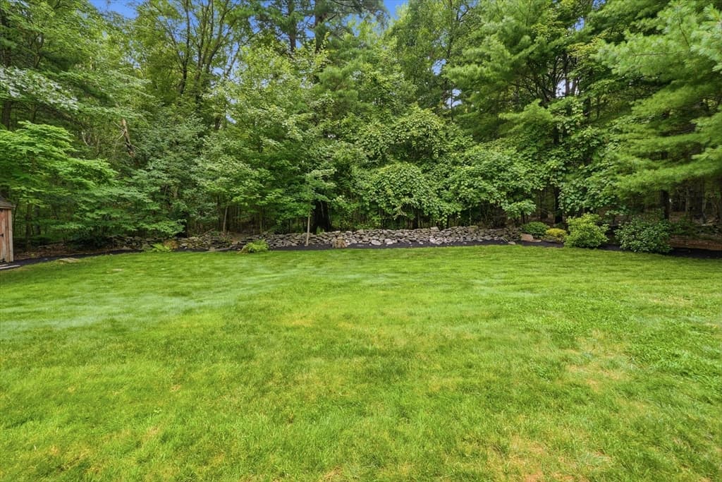 21 Wildflower Dr, Sutton MA 01590 photo 41