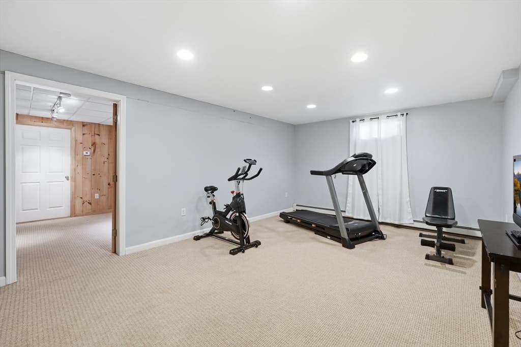 21 Wildflower Dr, Sutton MA 01590 photo 31