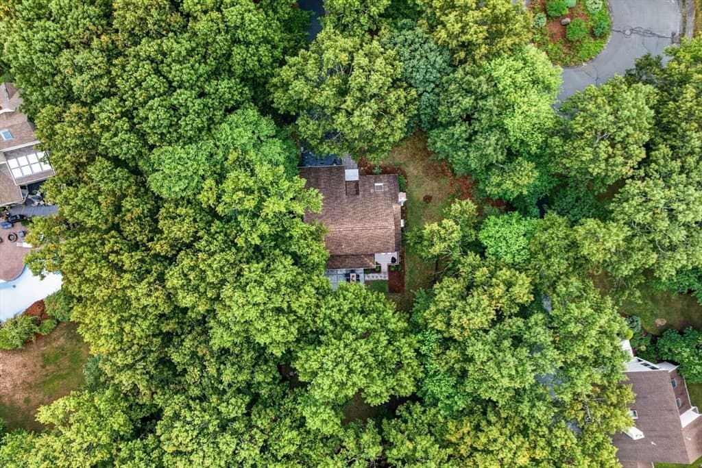 27 Walden Dr, Easton MA 02334 photo 35