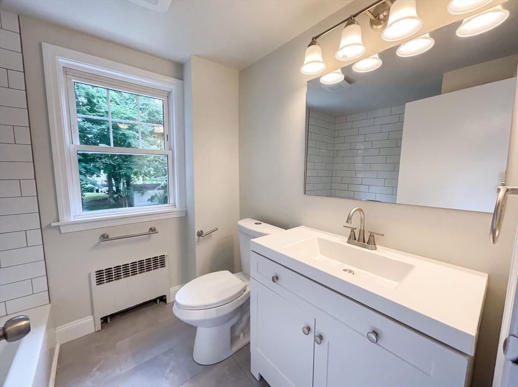 48 Woodlawn St, Randolph MA 02368 photo 17