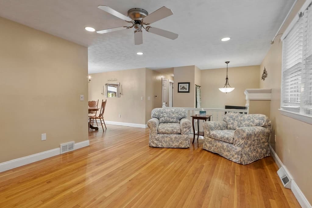 2 Stratton Dr, Hudson MA 01749 photo 10
