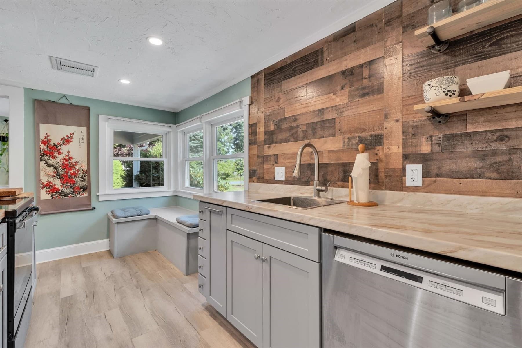 Single Family Residence at 44 Maple Avenue, Barnstable MA 02601, photo 7 of 42