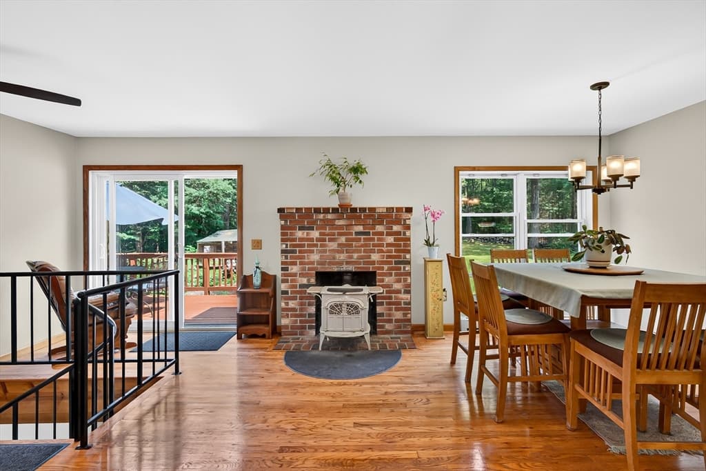 410 Billings Rd, Fitchburg MA 01420 photo 6