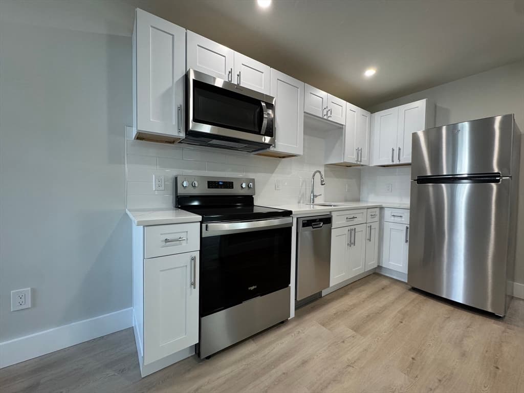168 Cottage St # 302, Boston MA 02128 photo 11