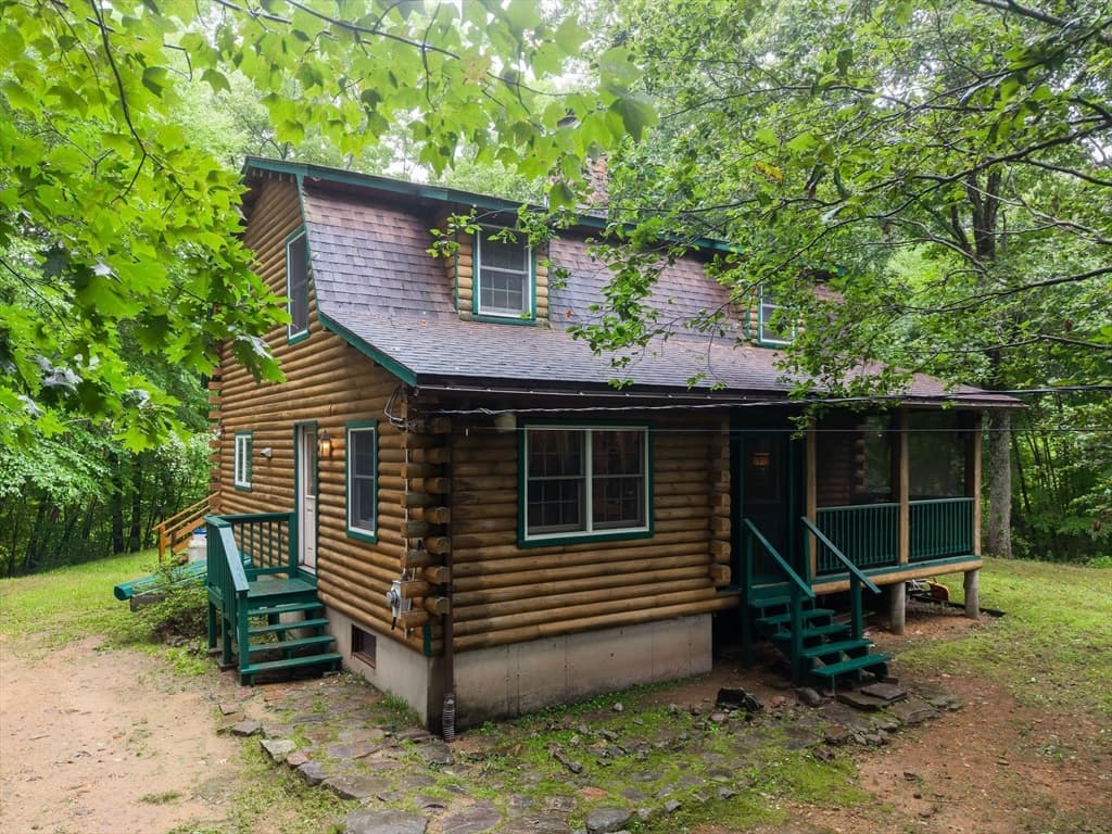 230 Keys Rd, Warren MA 01585