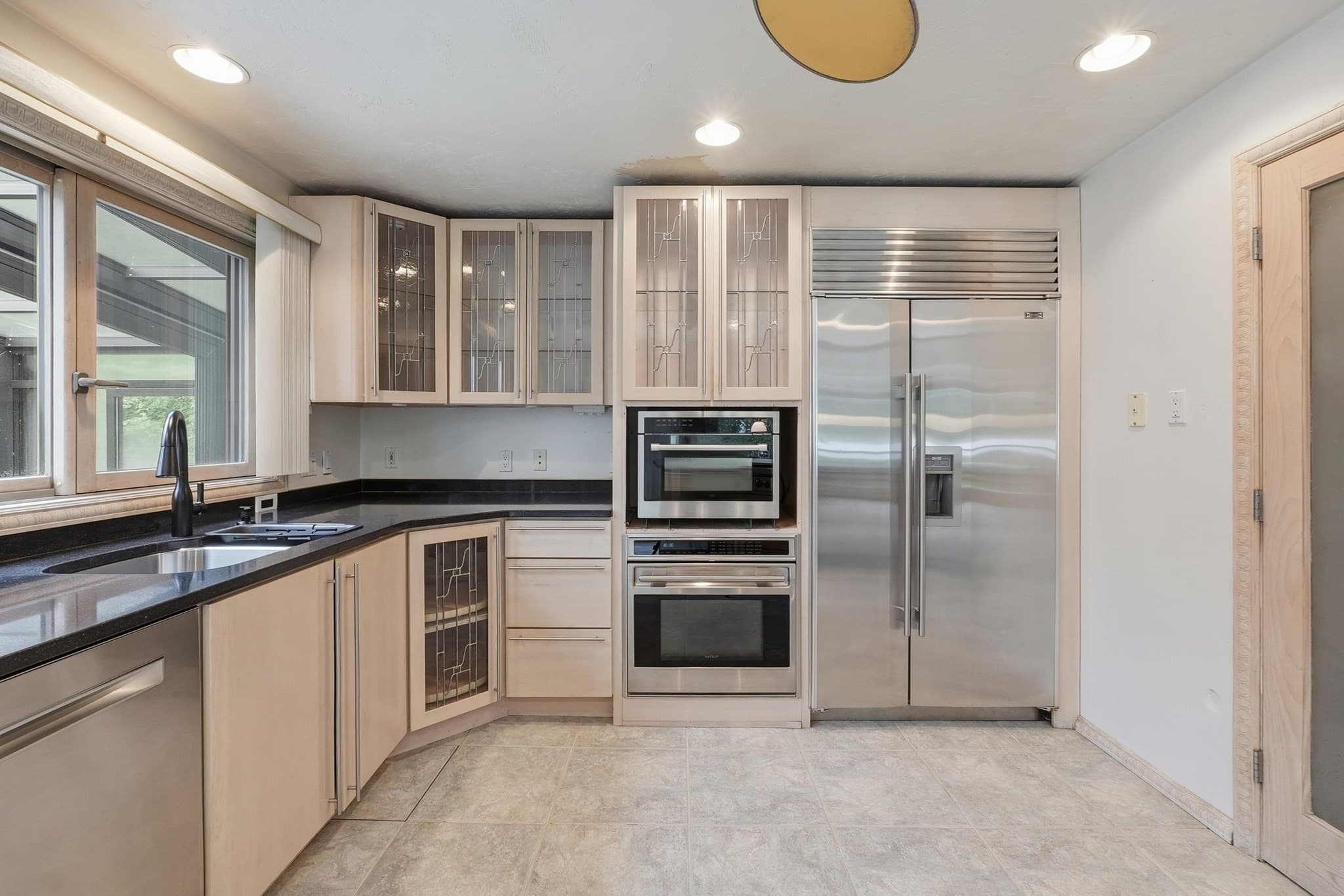 Single Family Residence at 58 Lakeshore Dr Ext, West Brookfield MA 01585, West Brookfield, photo 11 of 41