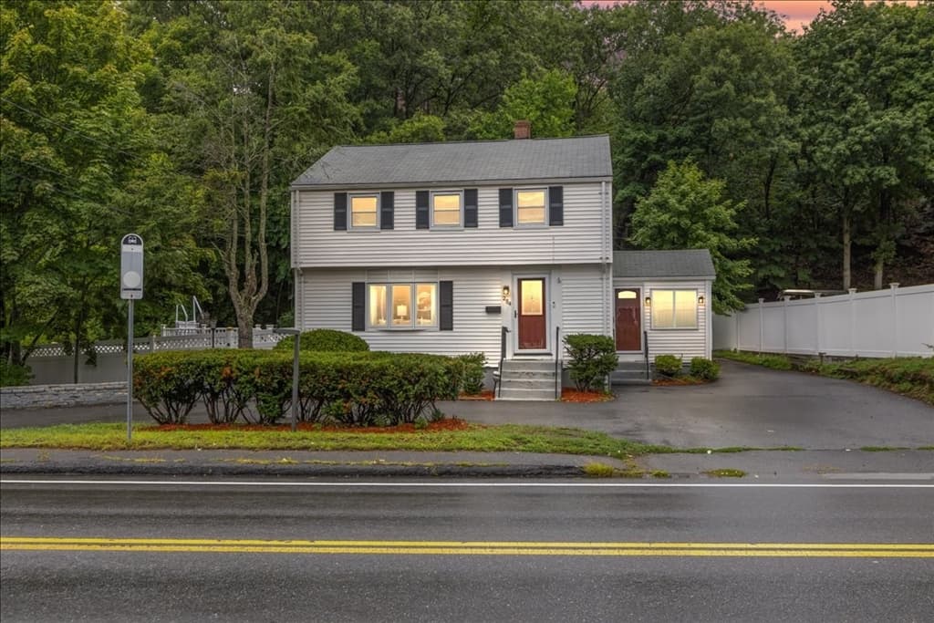 254 Cambridge Rd, Woburn MA 01801 photo 2