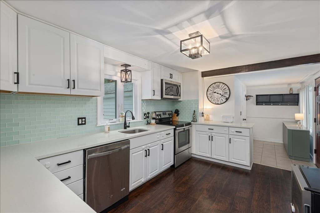 254 Cambridge Rd, Woburn MA 01801 photo 11