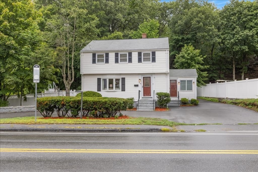 254 Cambridge Rd, Woburn MA 01801 photo 4