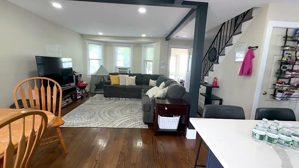 15 Churchill St, Milton MA 02186 photo 18