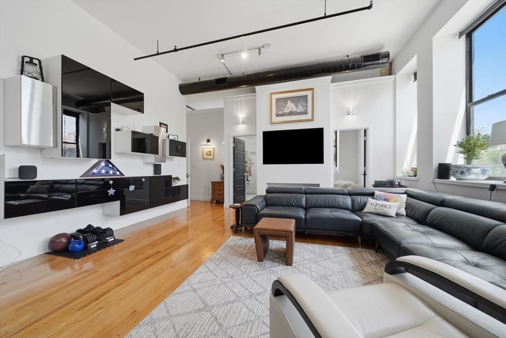 220 Spencer Ave # 104, Chelsea MA 02150 photo 7