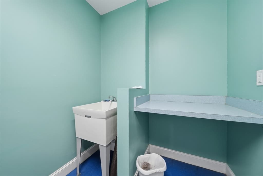 220 Spencer Ave # 104, Chelsea MA 02150 photo 24