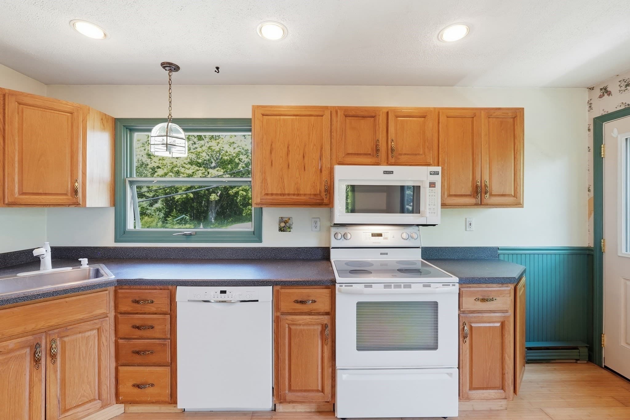 Single Family Residence at 66 Pierce Rd, West Brookfield MA 01585, West Brookfield, photo 5 of 33