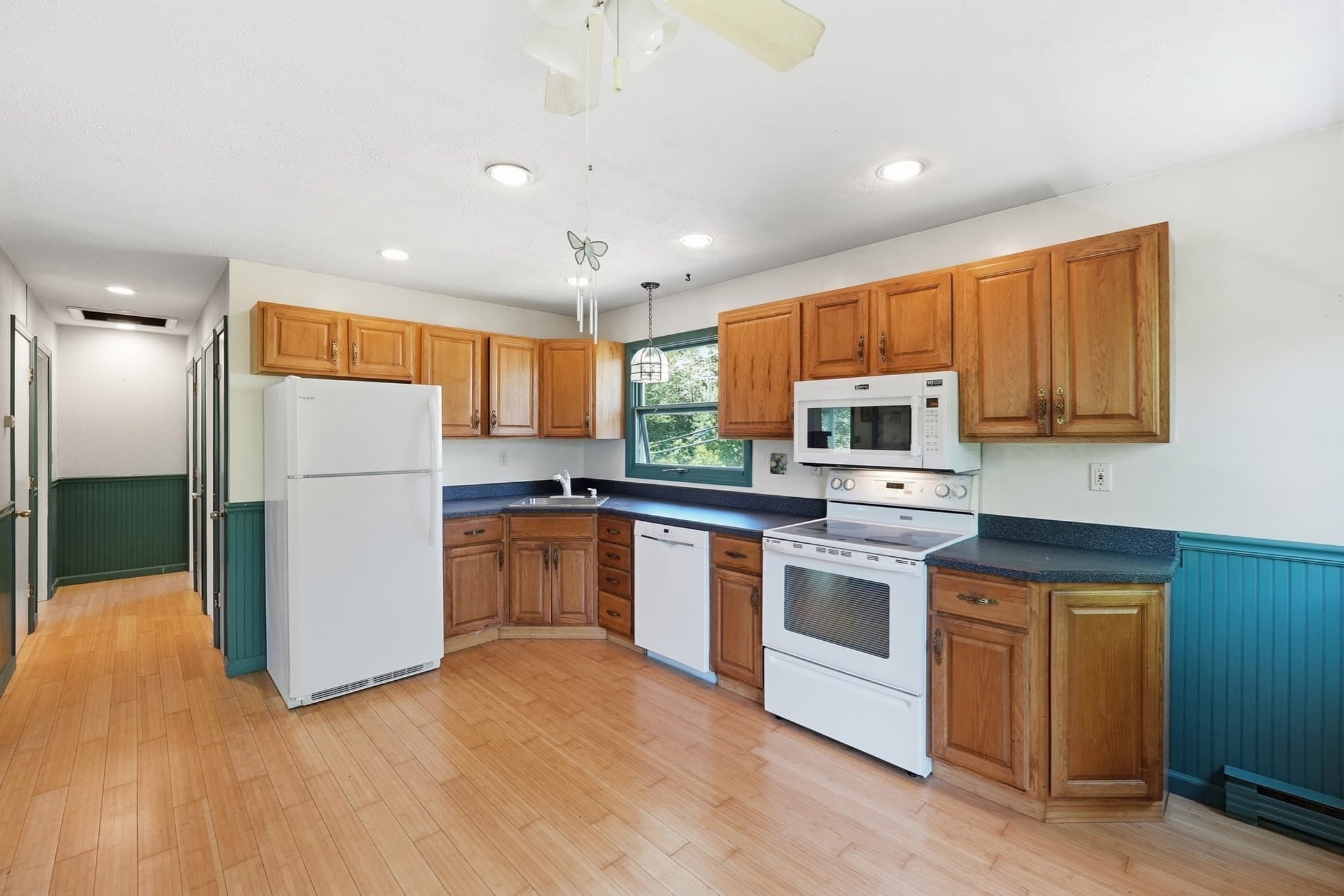 Single Family Residence at 66 Pierce Rd, West Brookfield MA 01585, West Brookfield, photo 4 of 33