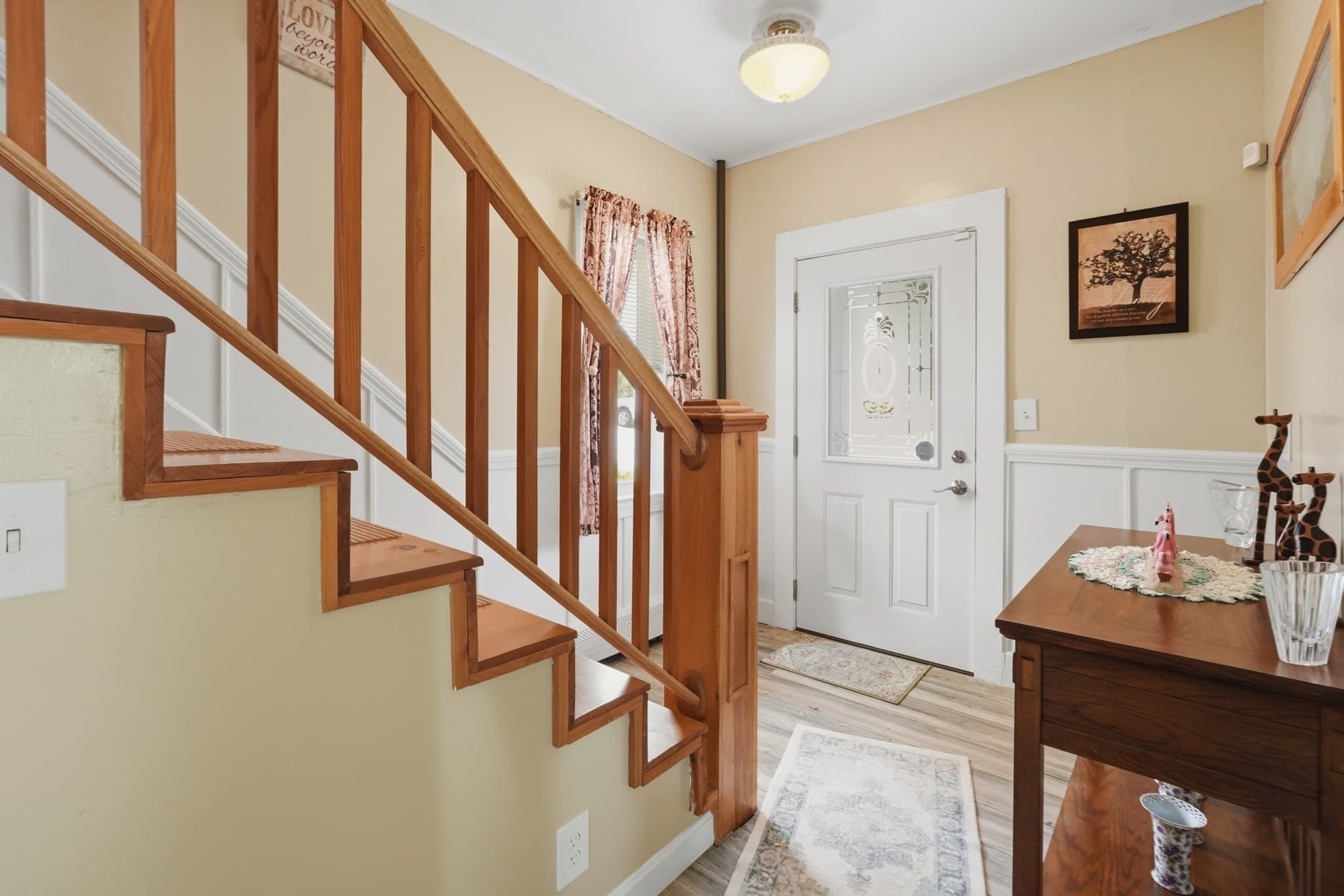 Single Family Residence at 12 Marion Street, Haverhill MA 01832, photo 4 of 38