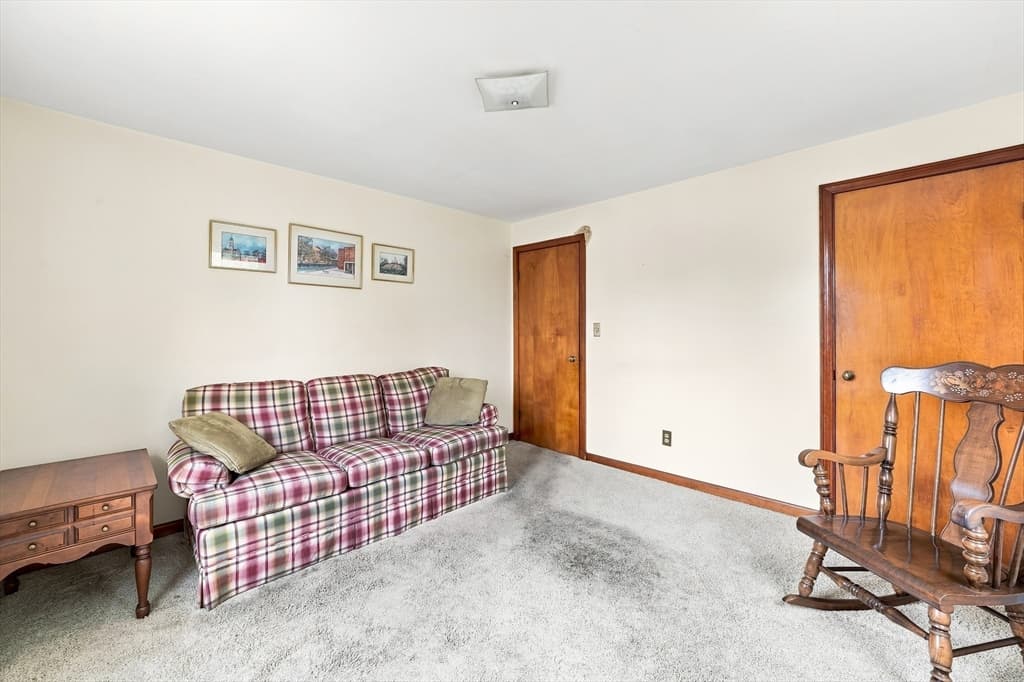 46 Fetherston Ave, Lowell MA 01852 photo 16