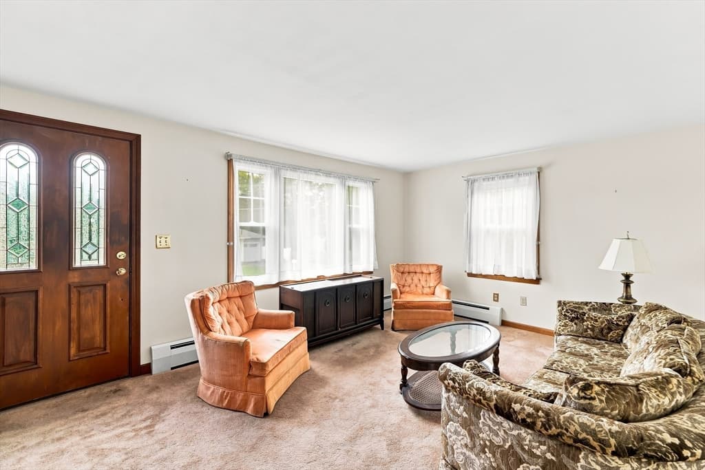 46 Fetherston Ave, Lowell MA 01852 photo 4