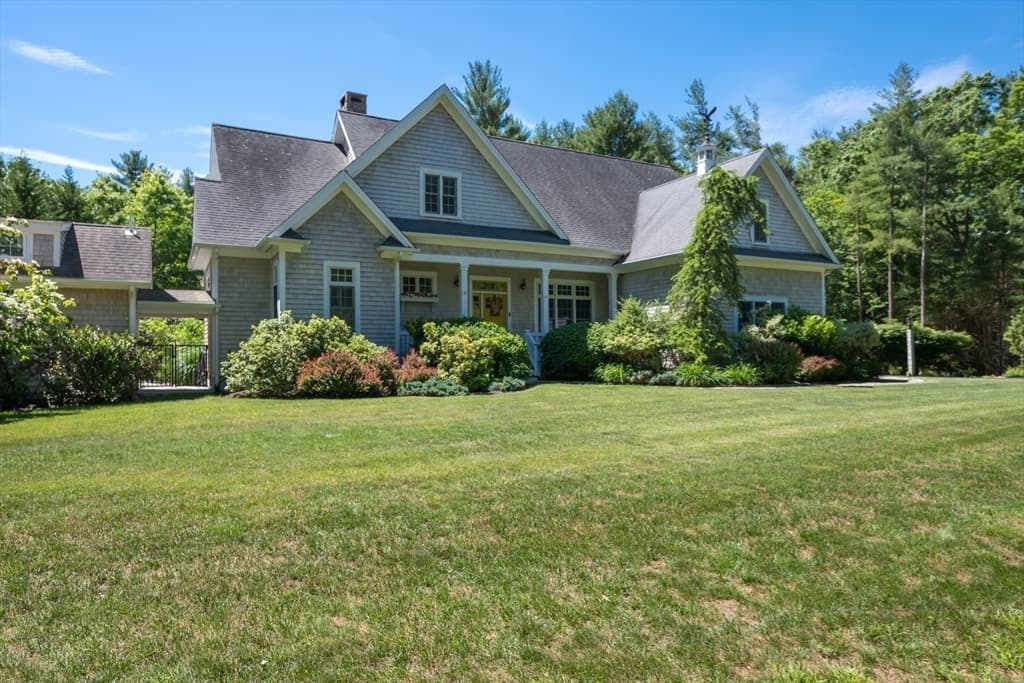 46-48 Paradise Lane, Rochester MA 02770 photo 2