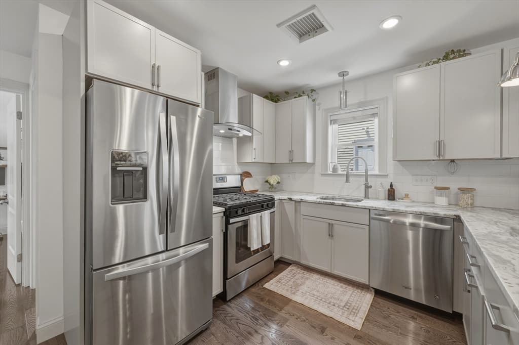 22 Otis St # 1, Somerville MA 02145 photo 5