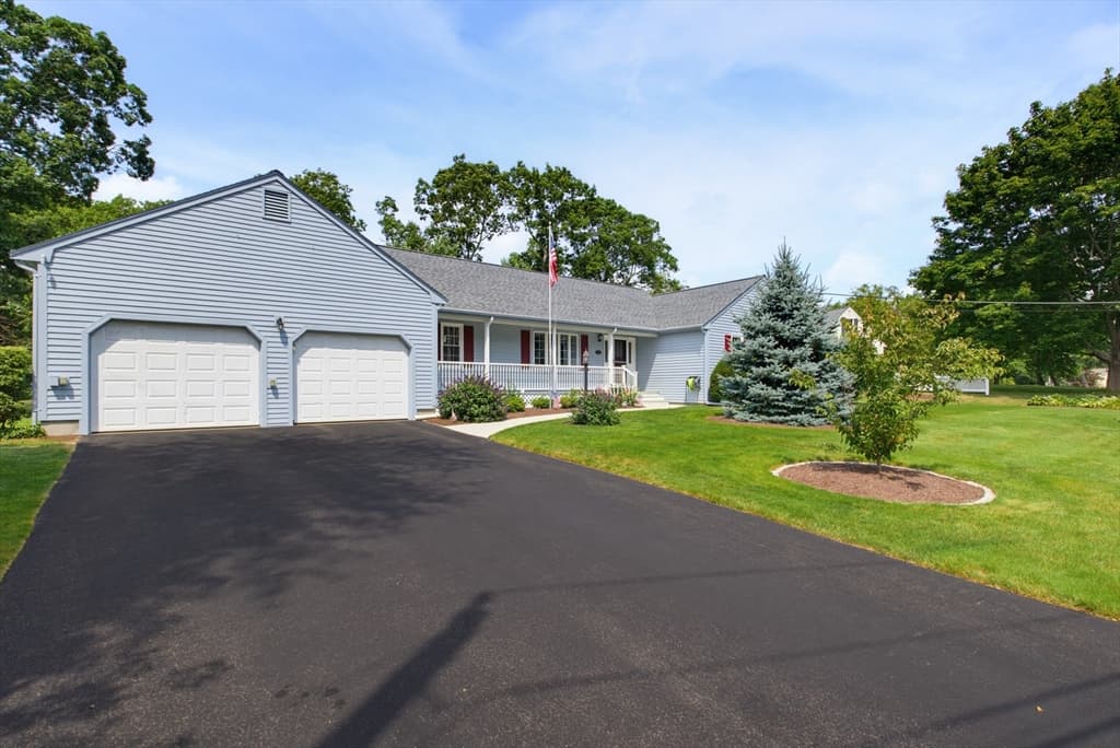 110 Colonial Road, North Attleboro MA 02760 photo 2